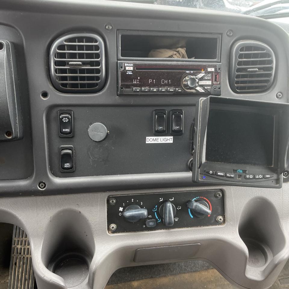 Freightliner M2 106 Base 2020