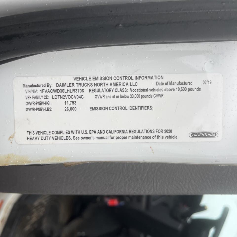 Freightliner M2 106 Base 2020