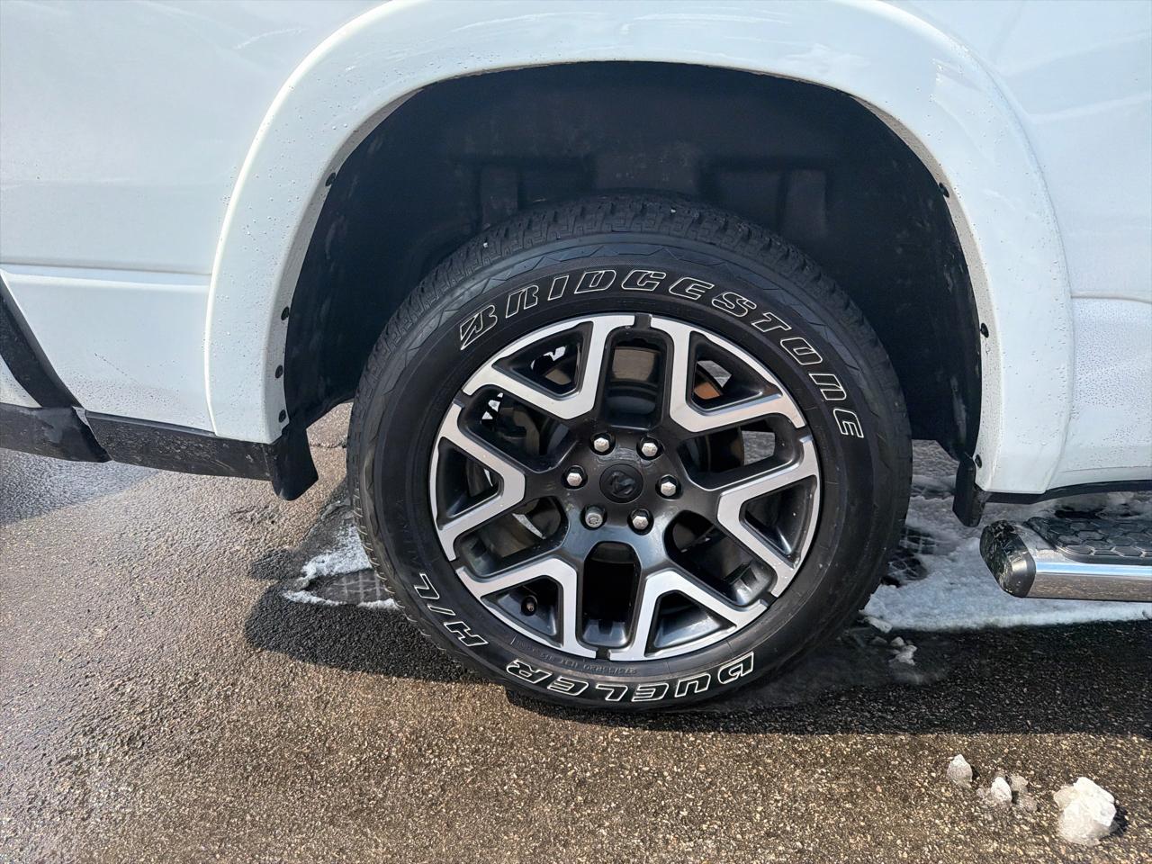 RAM 1500 Laramie 4x4 Crew Cab 5'7" Box 2025