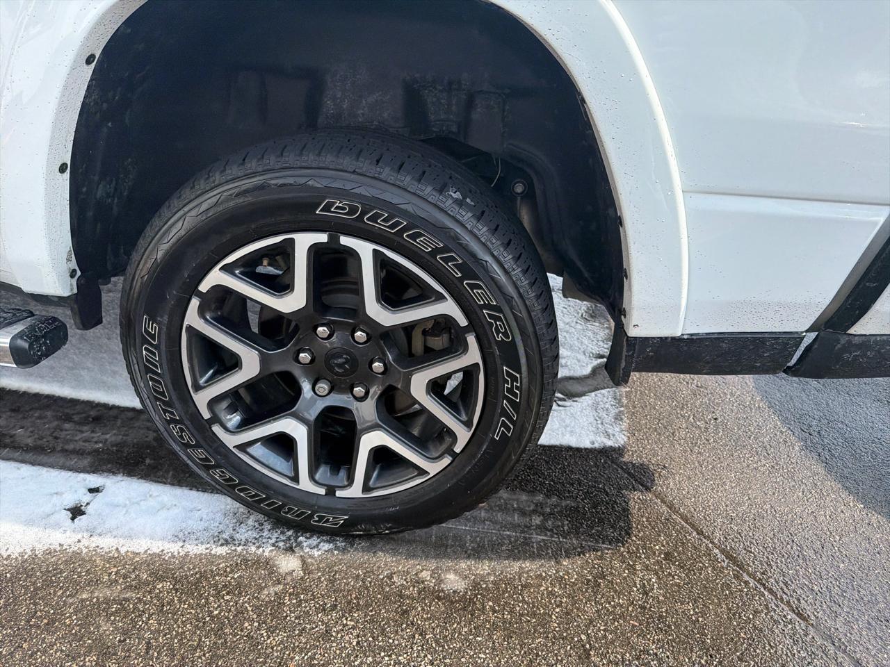 RAM 1500 Laramie 4x4 Crew Cab 5'7" Box 2025