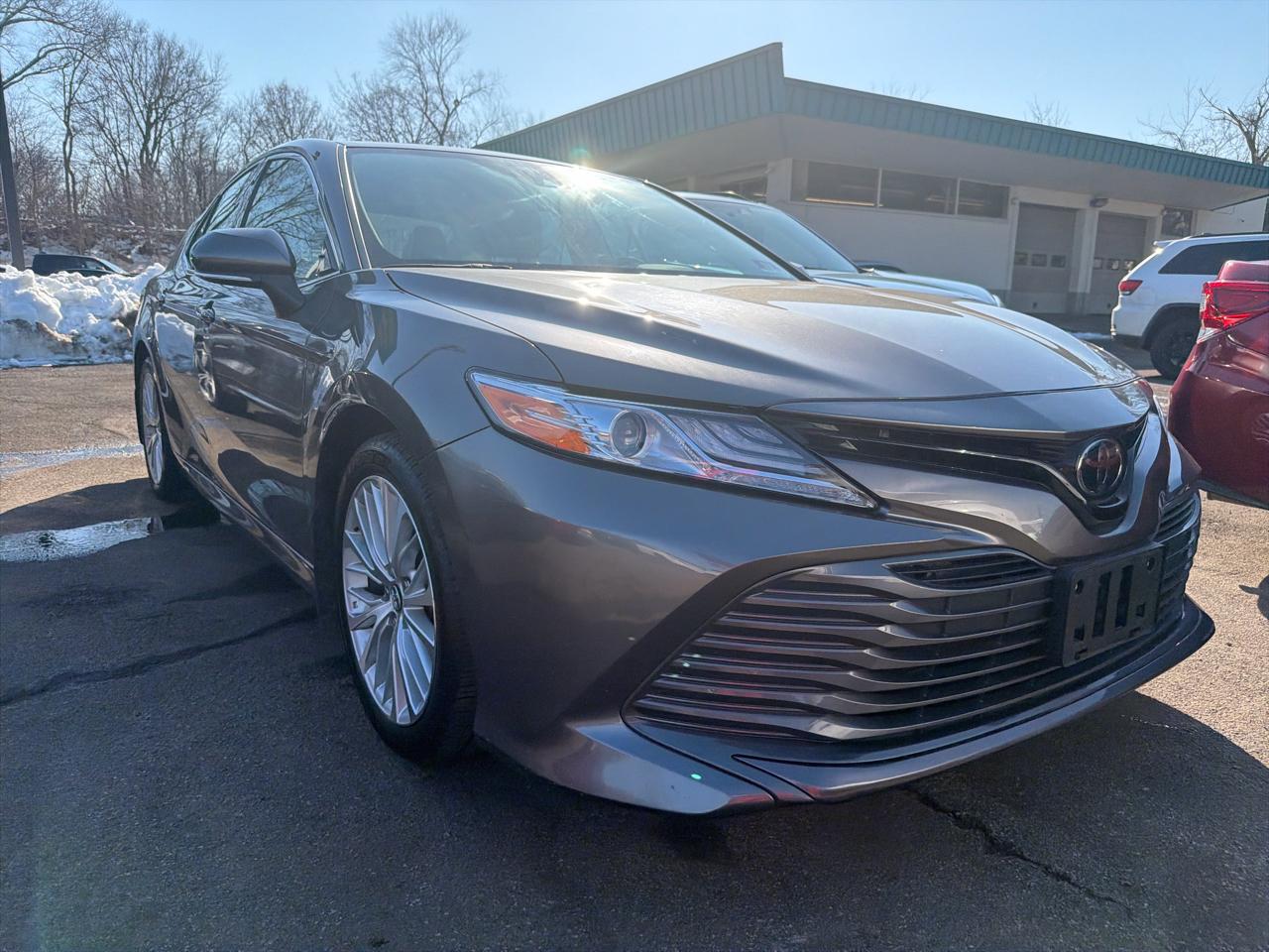 Toyota Camry XLE Auto (Natl) 2020
