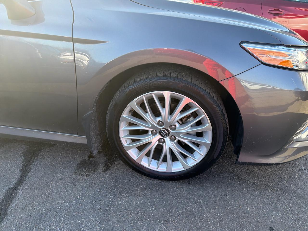 Toyota Camry XLE Auto (Natl) 2020