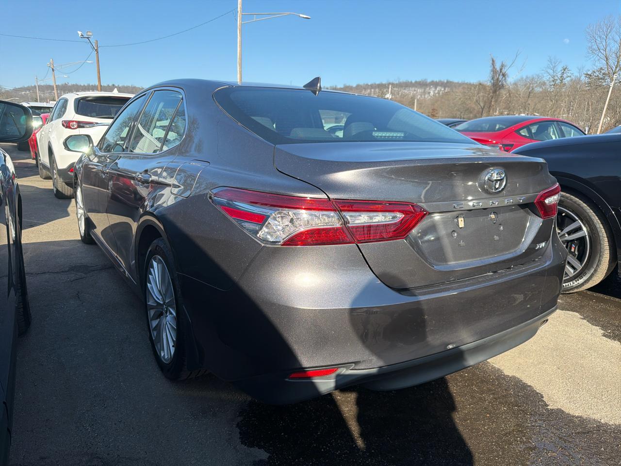 Toyota Camry XLE Auto (Natl) 2020