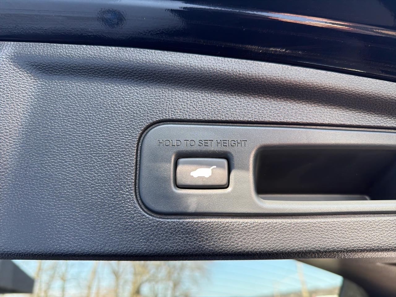 Acura MDX SH-AWD w/Technology Package 2023