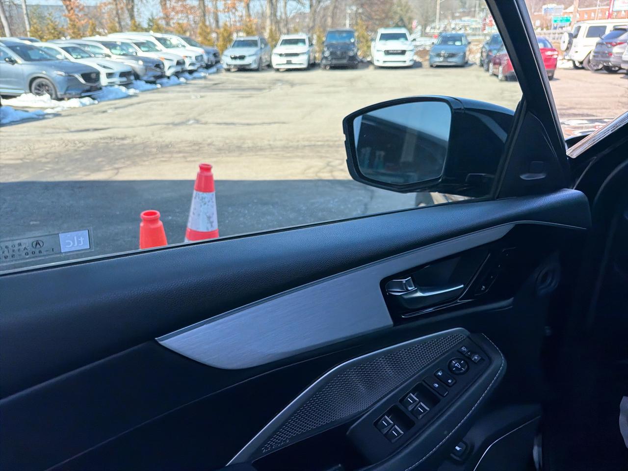 Acura MDX SH-AWD w/Technology Package 2023