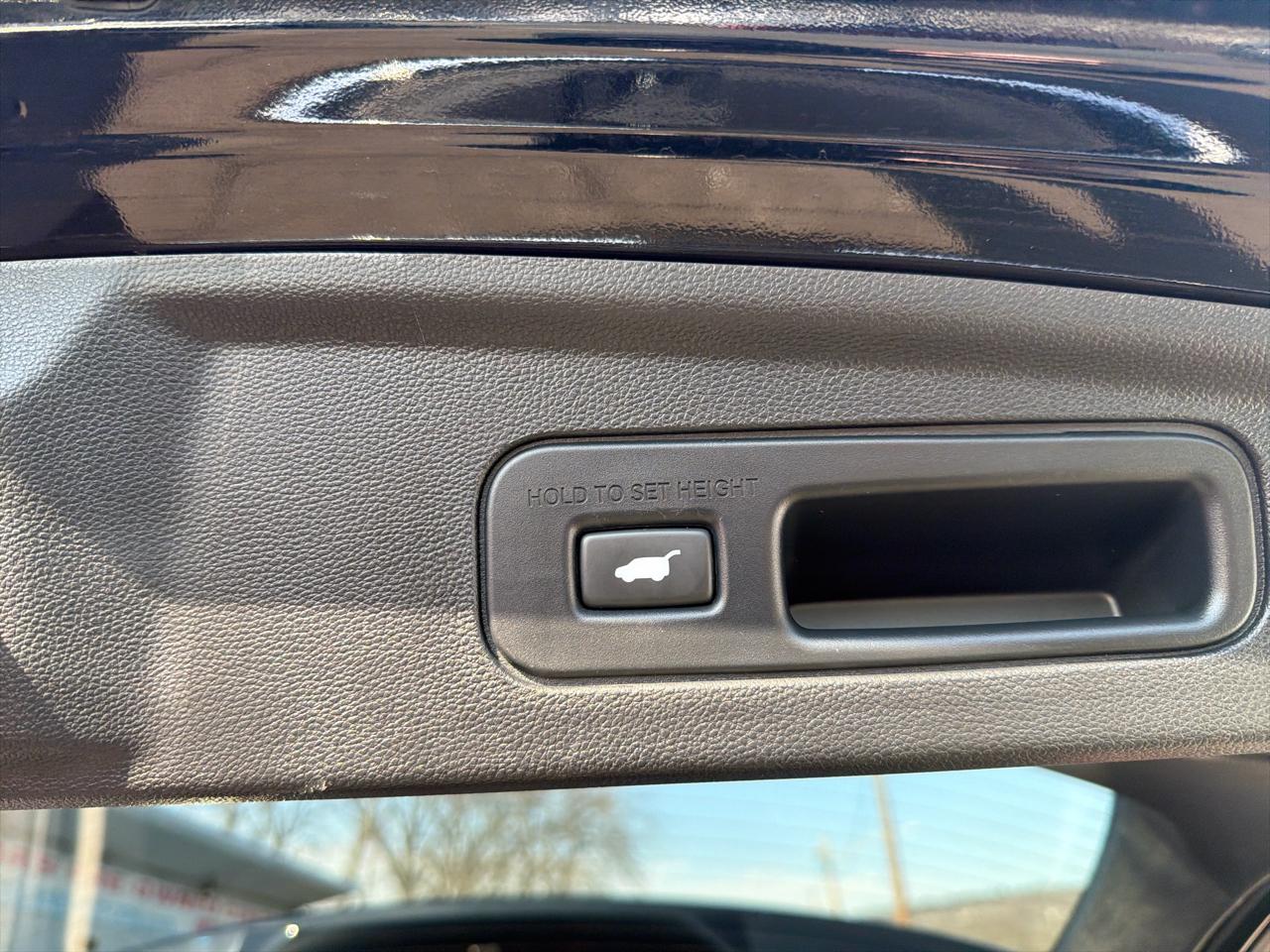 Acura MDX SH-AWD w/Technology Package 2023