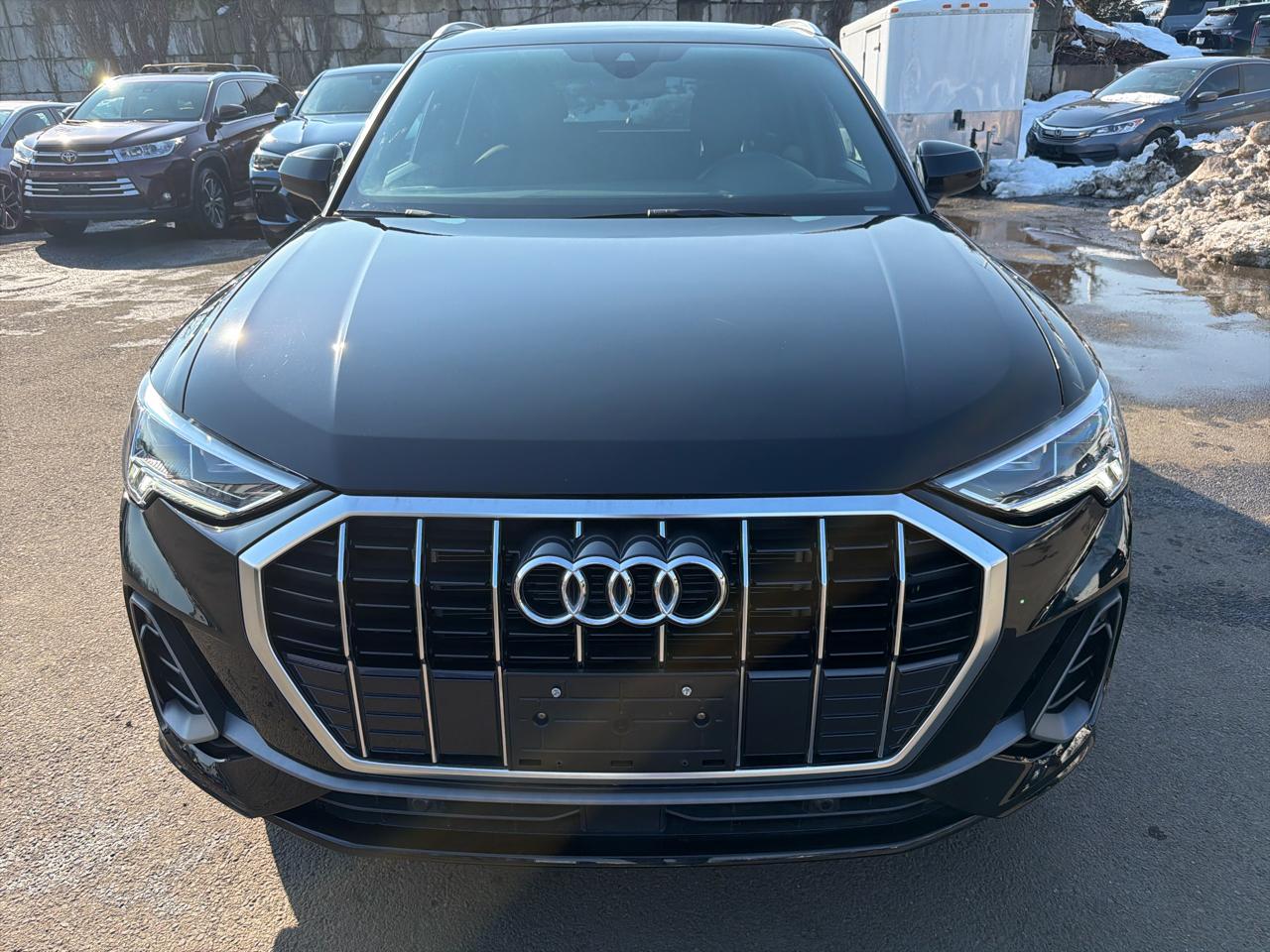 Audi Q3 S line Premium 45 TFSI quattro 2025