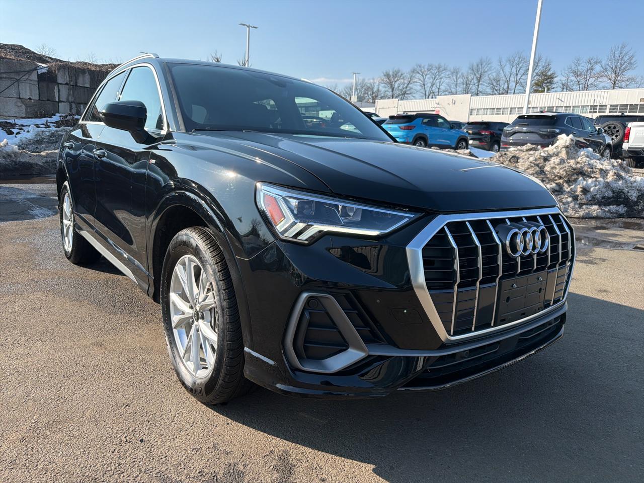 Audi Q3 S line Premium 45 TFSI quattro 2025