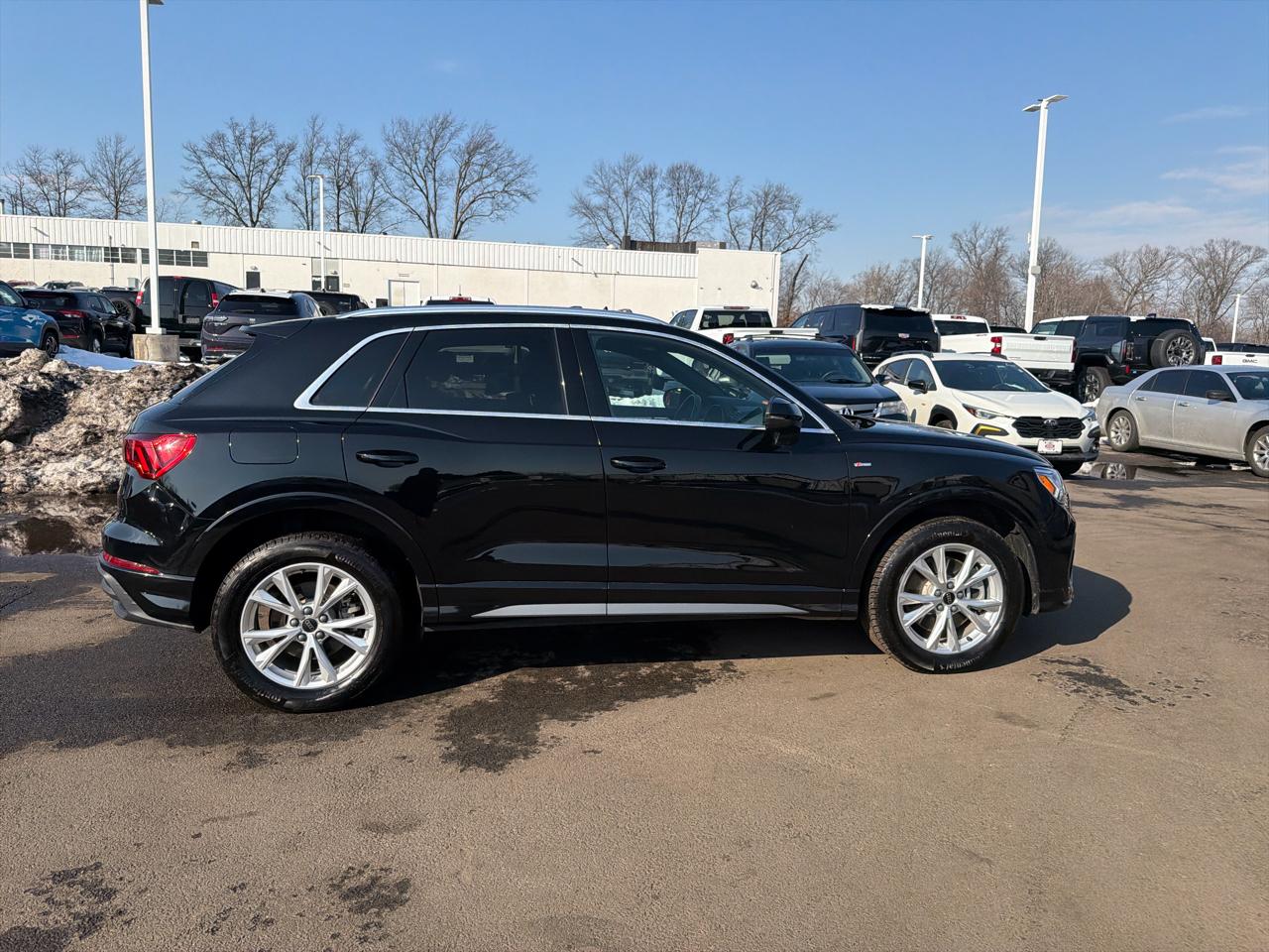 Audi Q3 S line Premium 45 TFSI quattro 2025