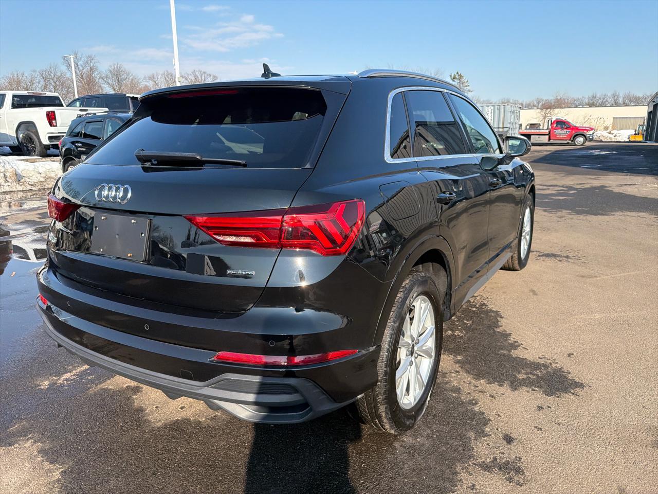 Audi Q3 S line Premium 45 TFSI quattro 2025