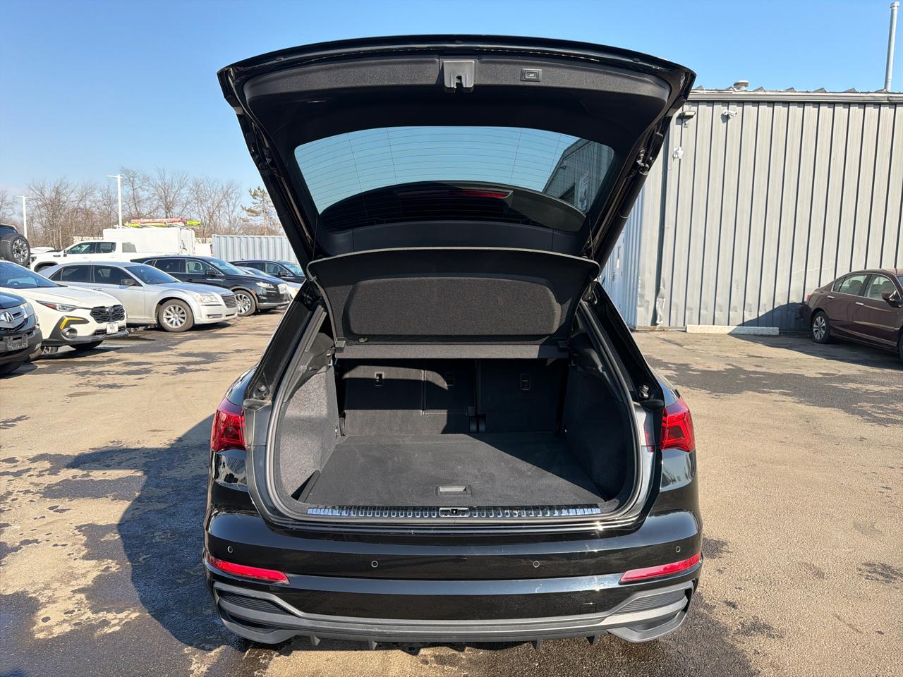 Audi Q3 S line Premium 45 TFSI quattro 2025