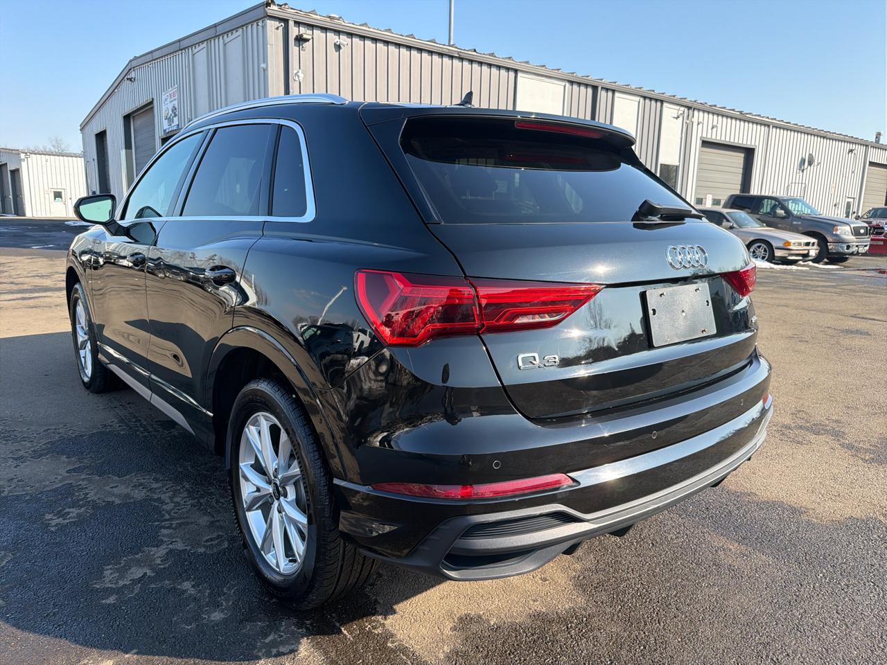 Audi Q3 S line Premium 45 TFSI quattro 2025