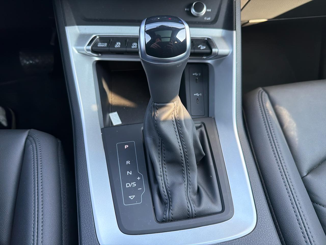 Audi Q3 S line Premium 45 TFSI quattro 2025