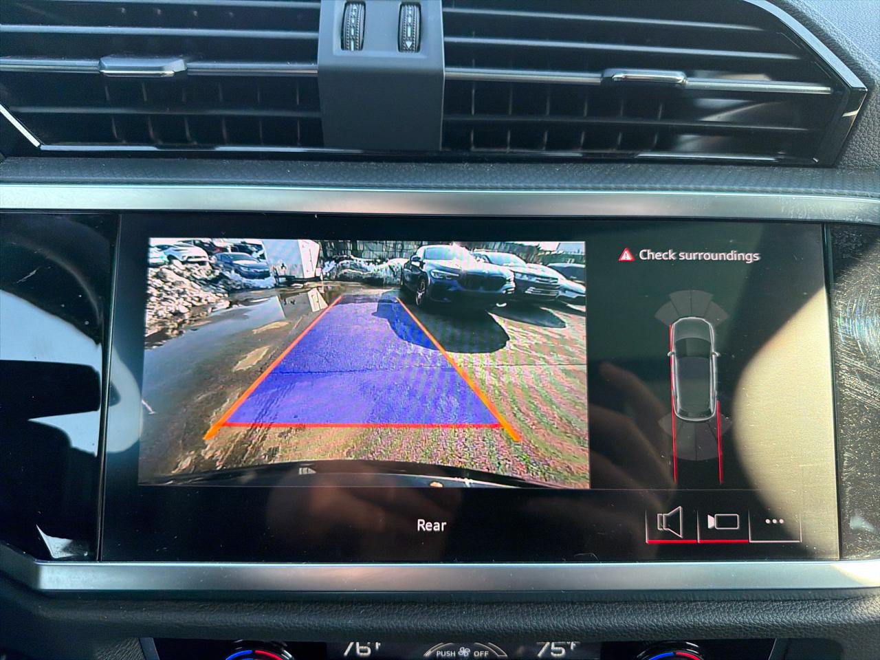 Audi Q3 S line Premium 45 TFSI quattro 2025