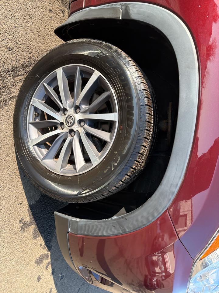 Toyota Highlander XLE V6 AWD (Natl) 2017