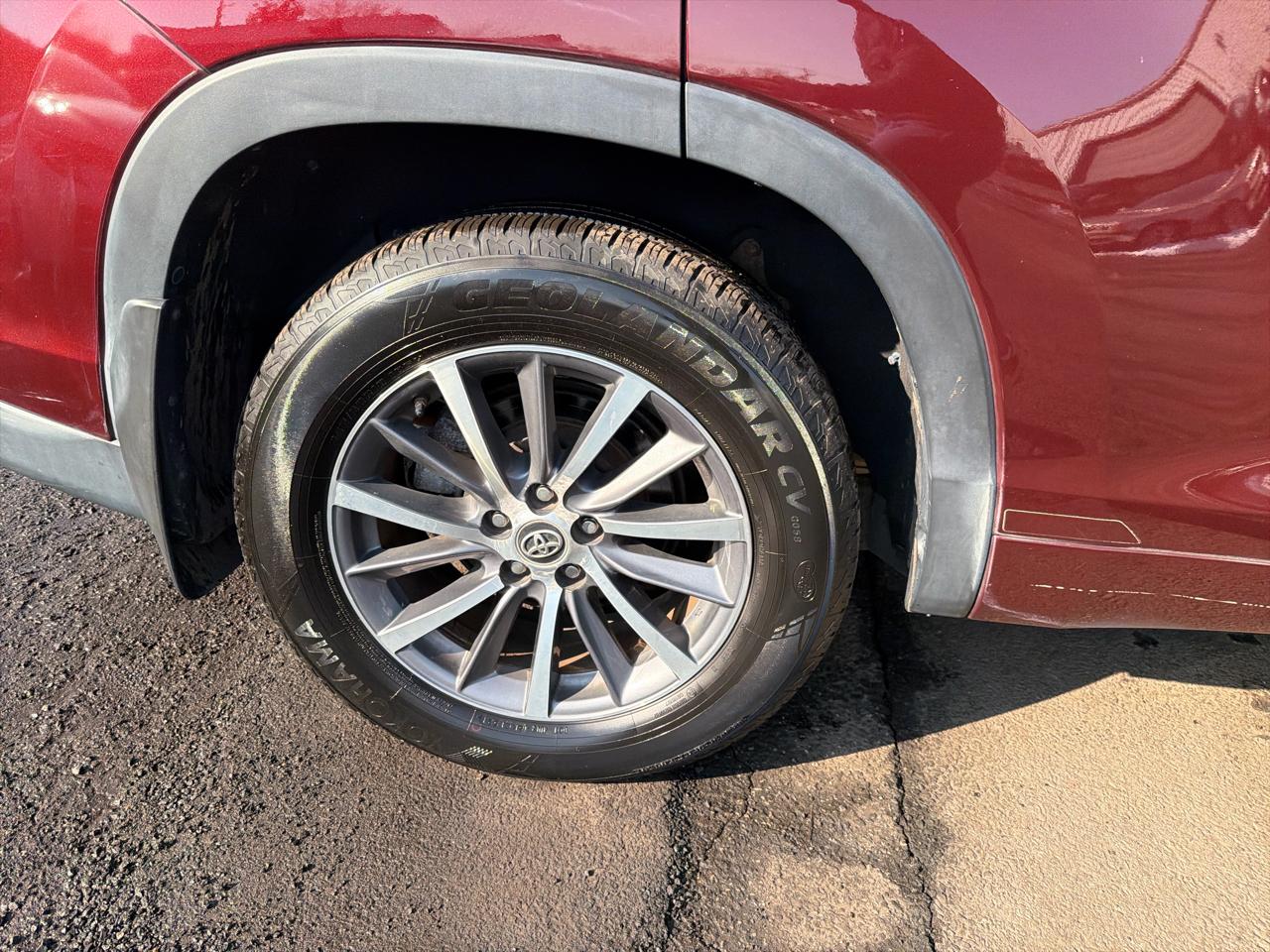 Toyota Highlander XLE V6 AWD (Natl) 2017