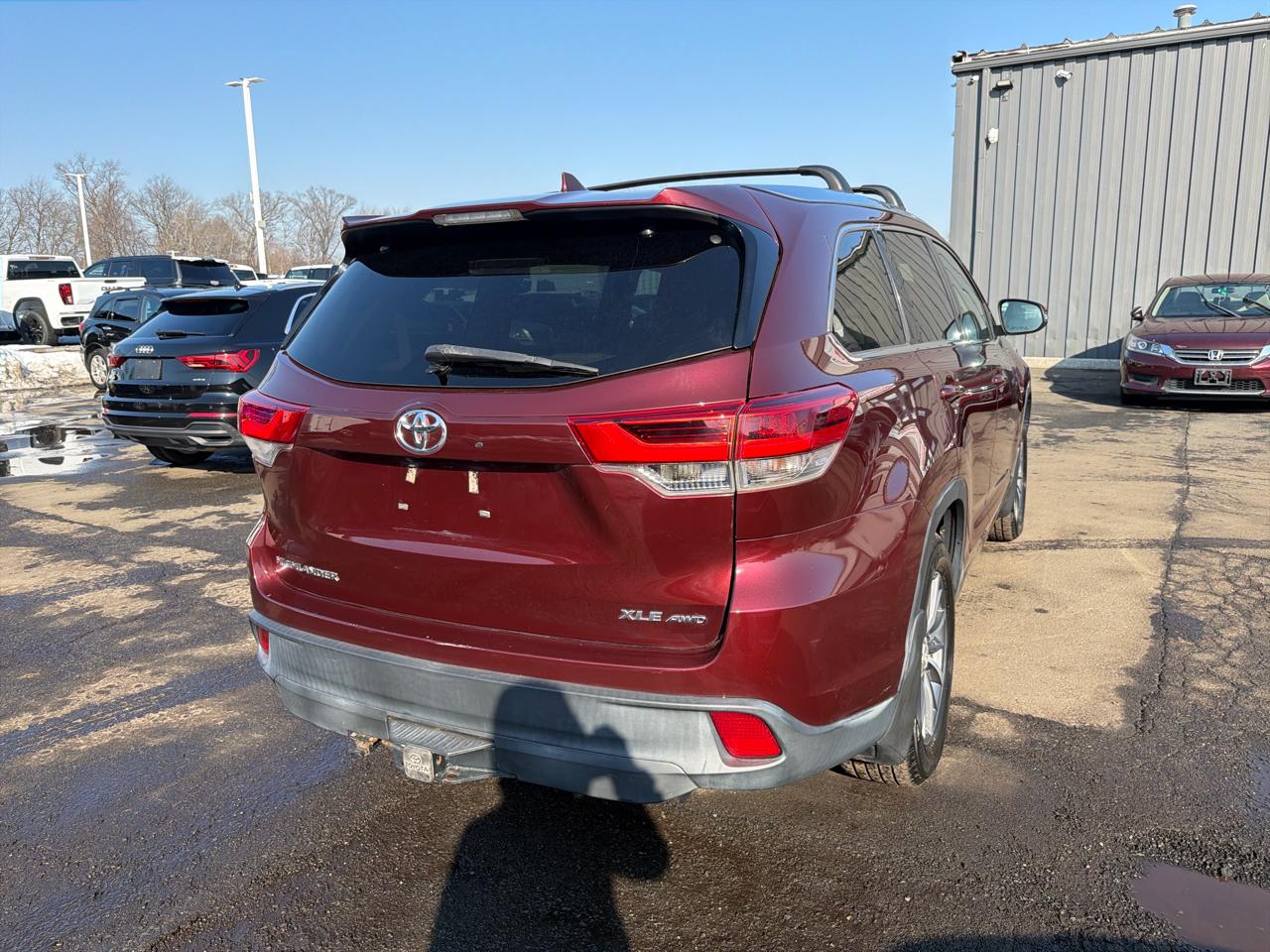 Toyota Highlander XLE V6 AWD (Natl) 2017