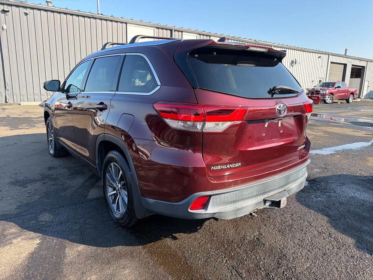 Toyota Highlander XLE V6 AWD (Natl) 2017