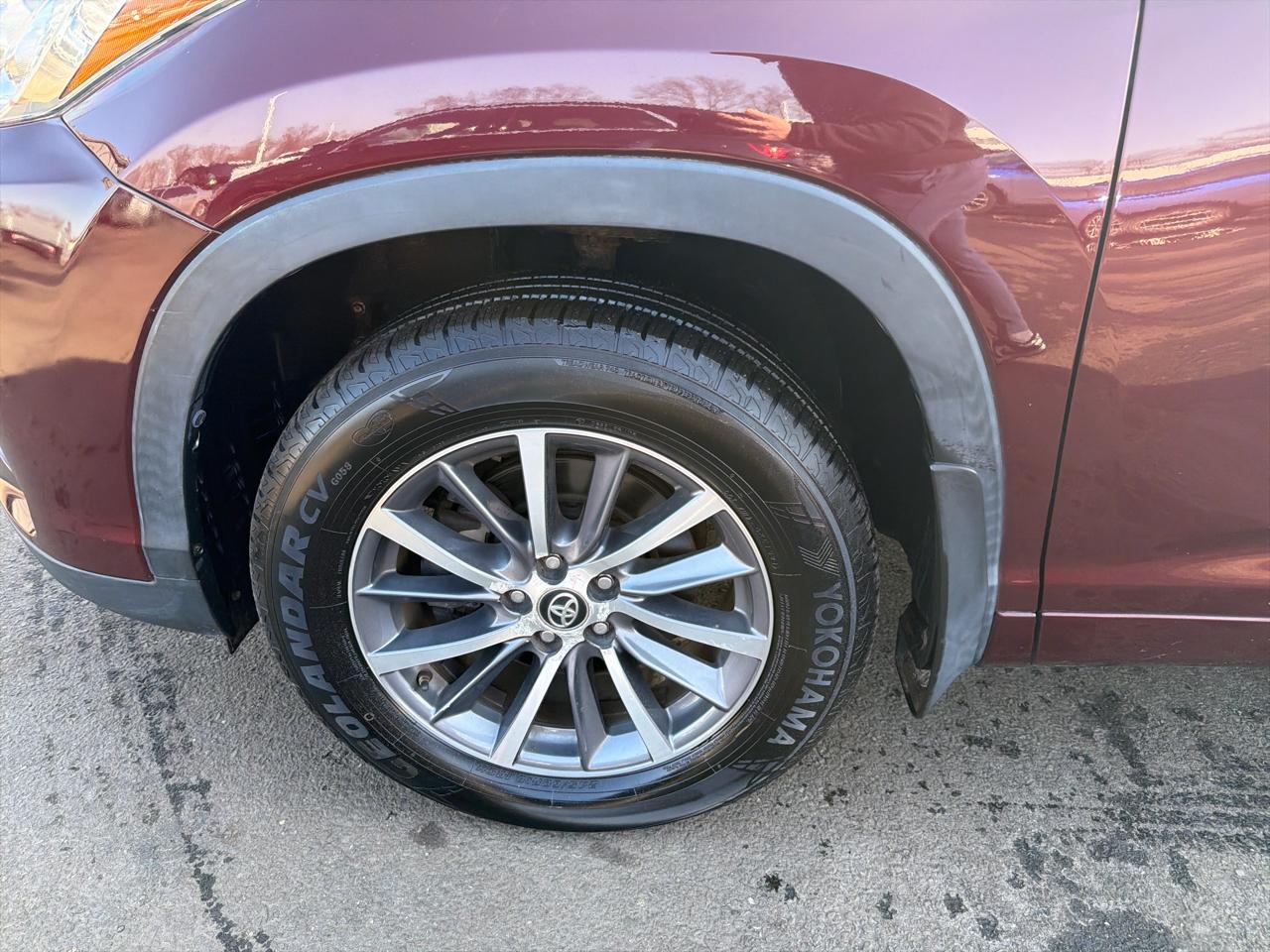 Toyota Highlander XLE V6 AWD (Natl) 2017