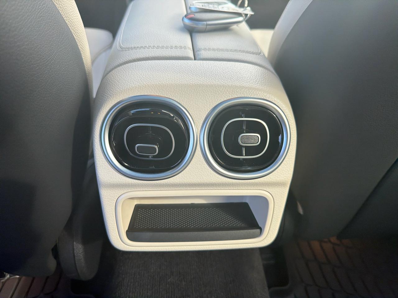 Mercedes-Benz C-Class C 300 4MATIC Sedan 2023