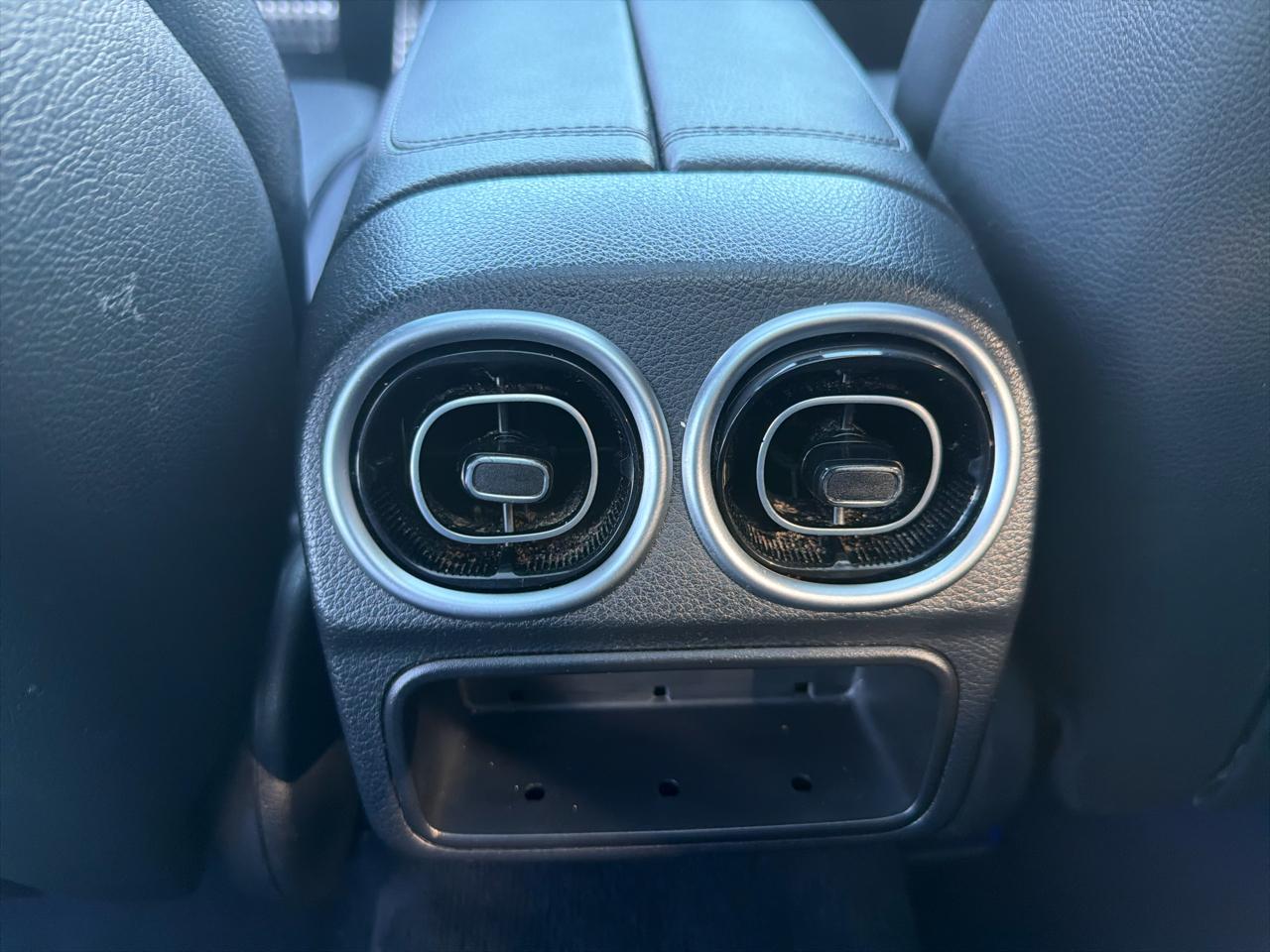 Mercedes-Benz C-Class C 300 4MATIC Sedan 2023