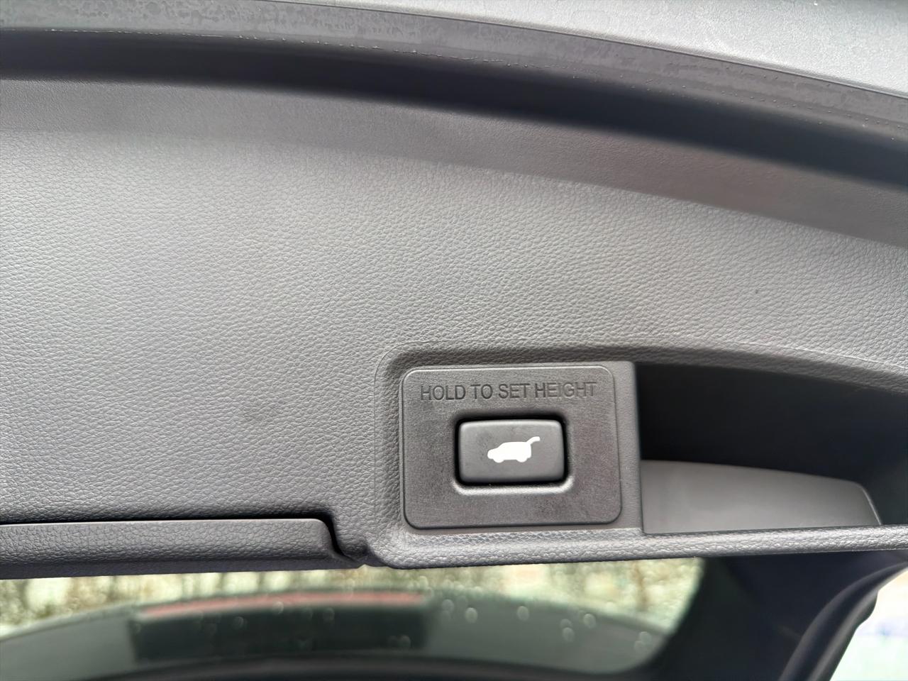 Acura RDX SH-AWD w/A-Spec Advance Package 2025