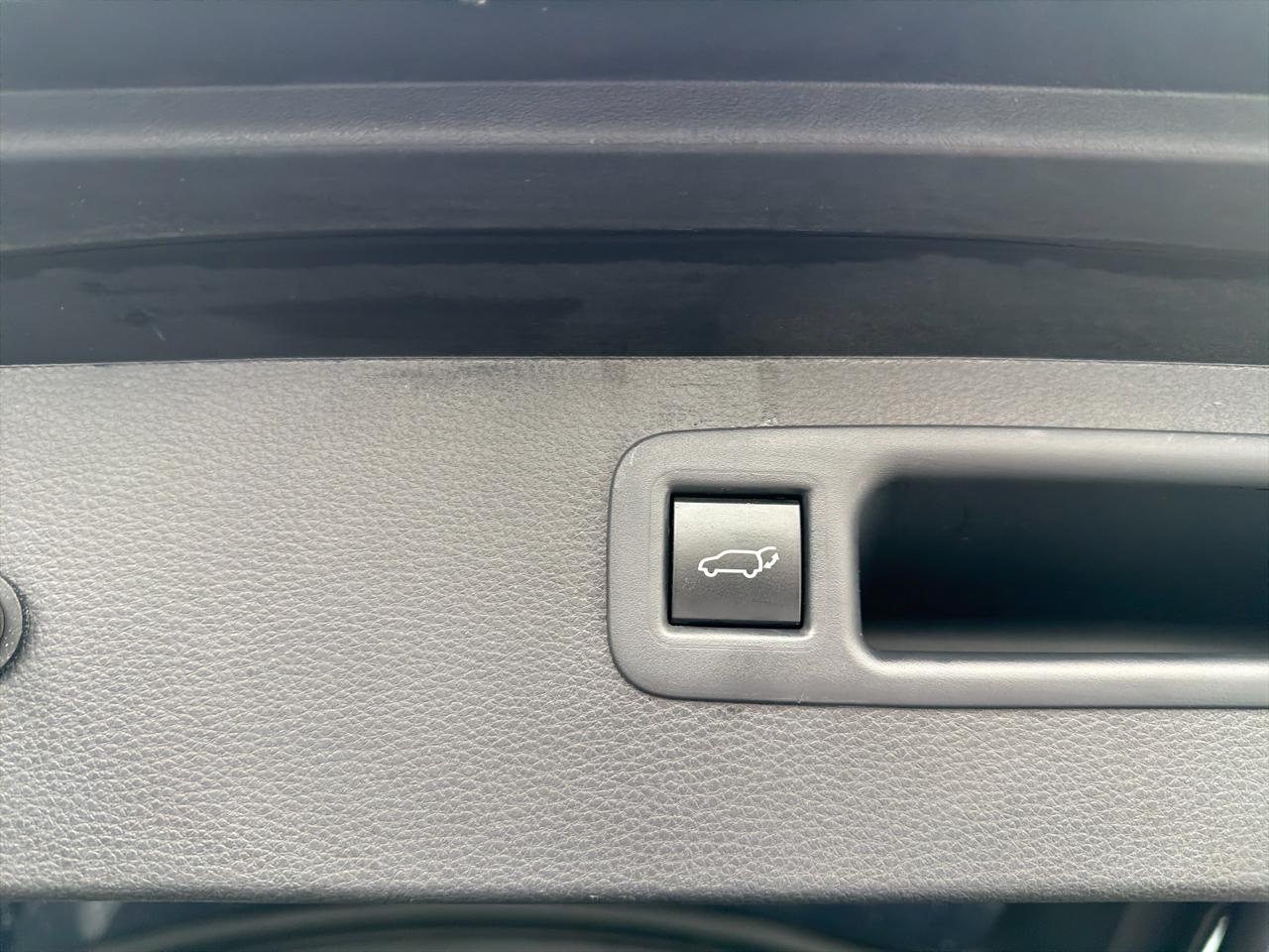 Toyota Highlander XLE 2023