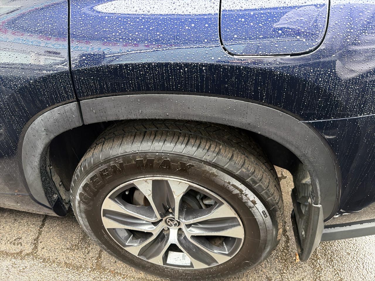 Toyota Highlander XLE 2023