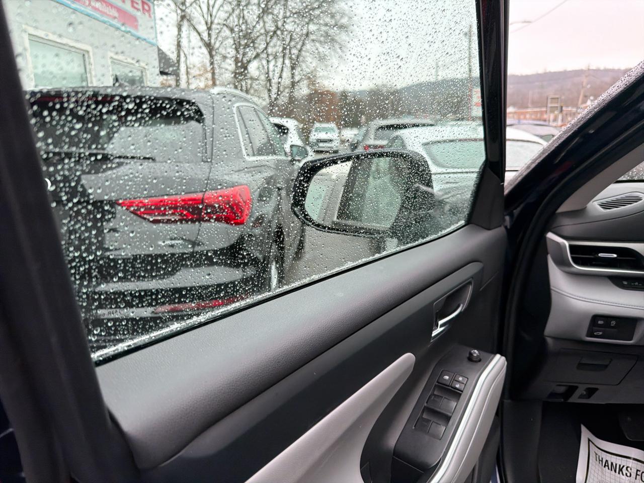 Toyota Highlander XLE 2023