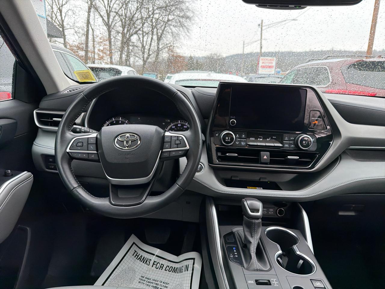 Toyota Highlander XLE 2023