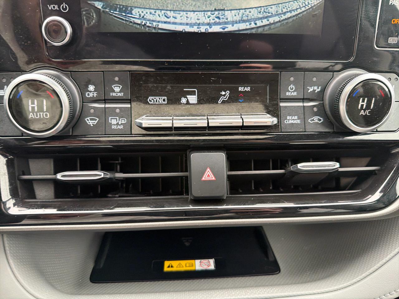 Toyota Highlander XLE 2023