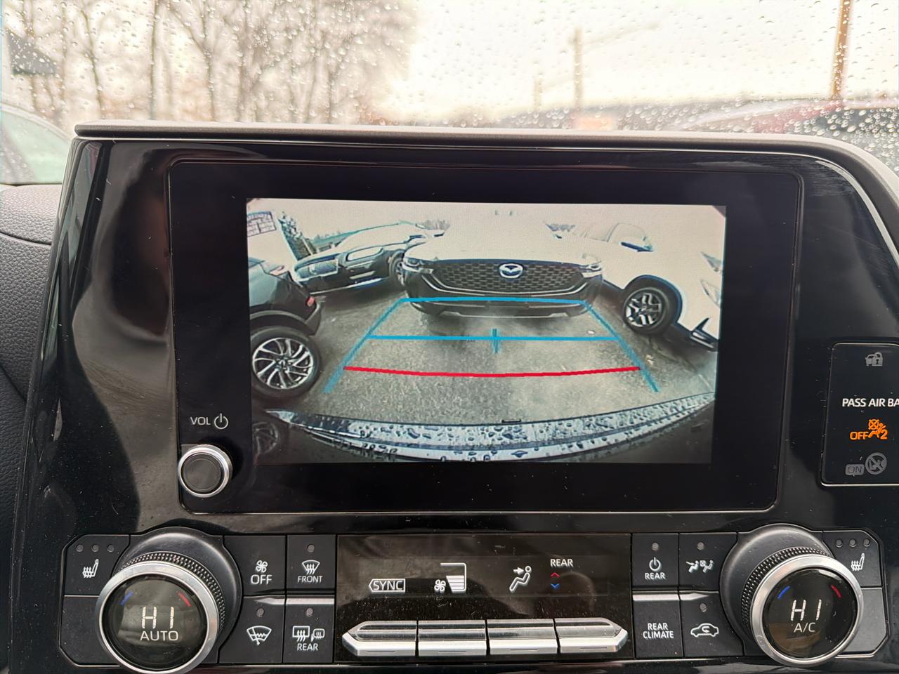 Toyota Highlander XLE 2023