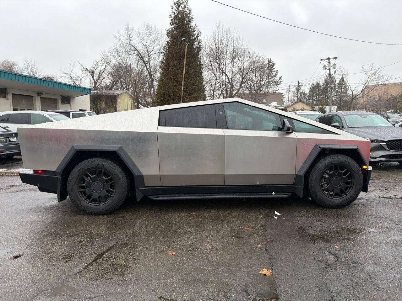 Tesla Cybertruck AWD 2024