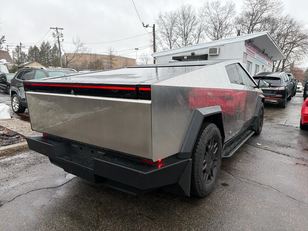 Tesla Cybertruck AWD 2024