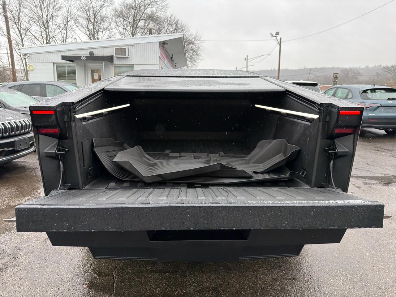 Tesla Cybertruck AWD 2024