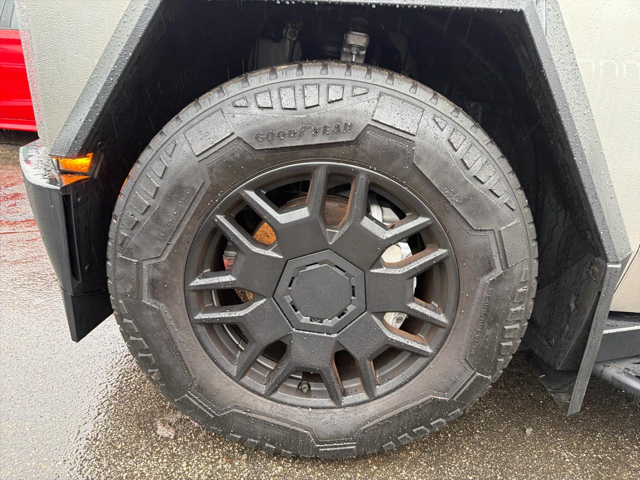 Tesla Cybertruck AWD 2024