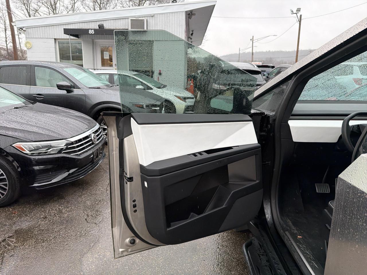 Tesla Cybertruck AWD 2024