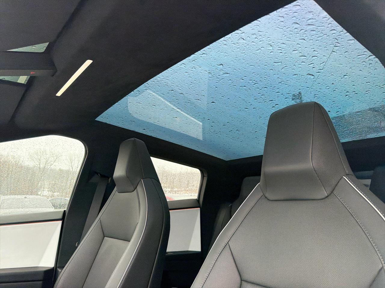 Tesla Cybertruck AWD 2024