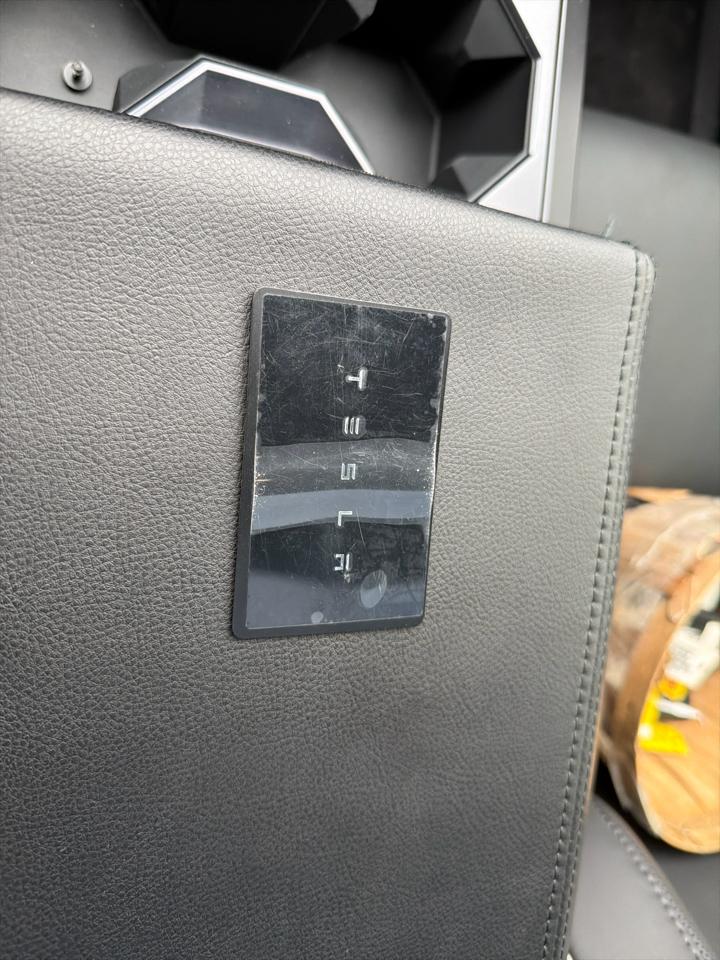 Tesla Cybertruck AWD 2024