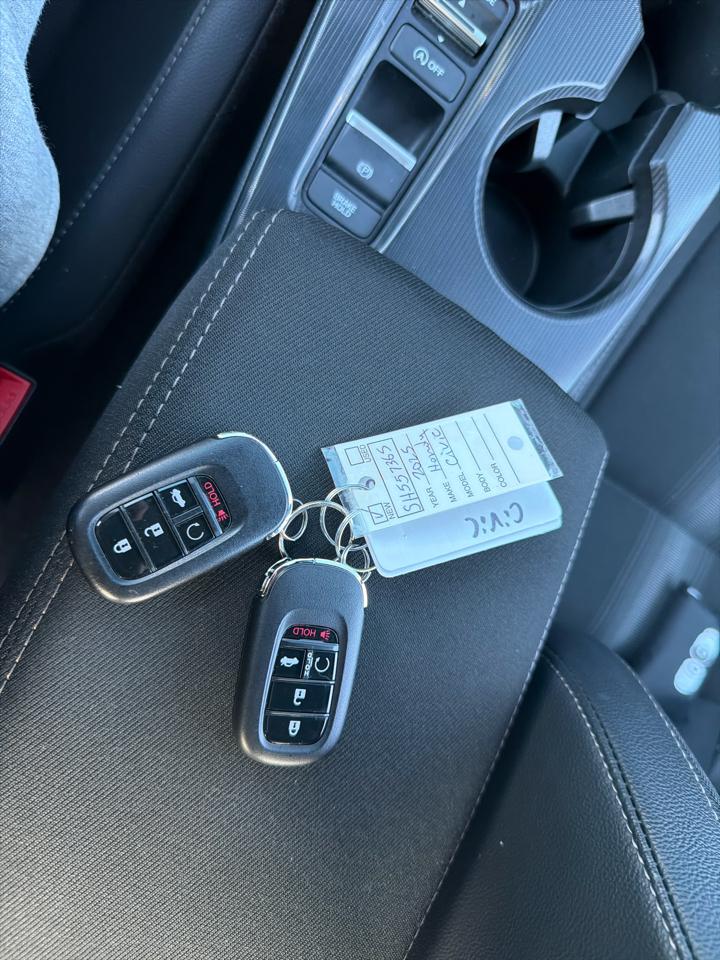 Honda Civic Sedan Sport CVT 2025