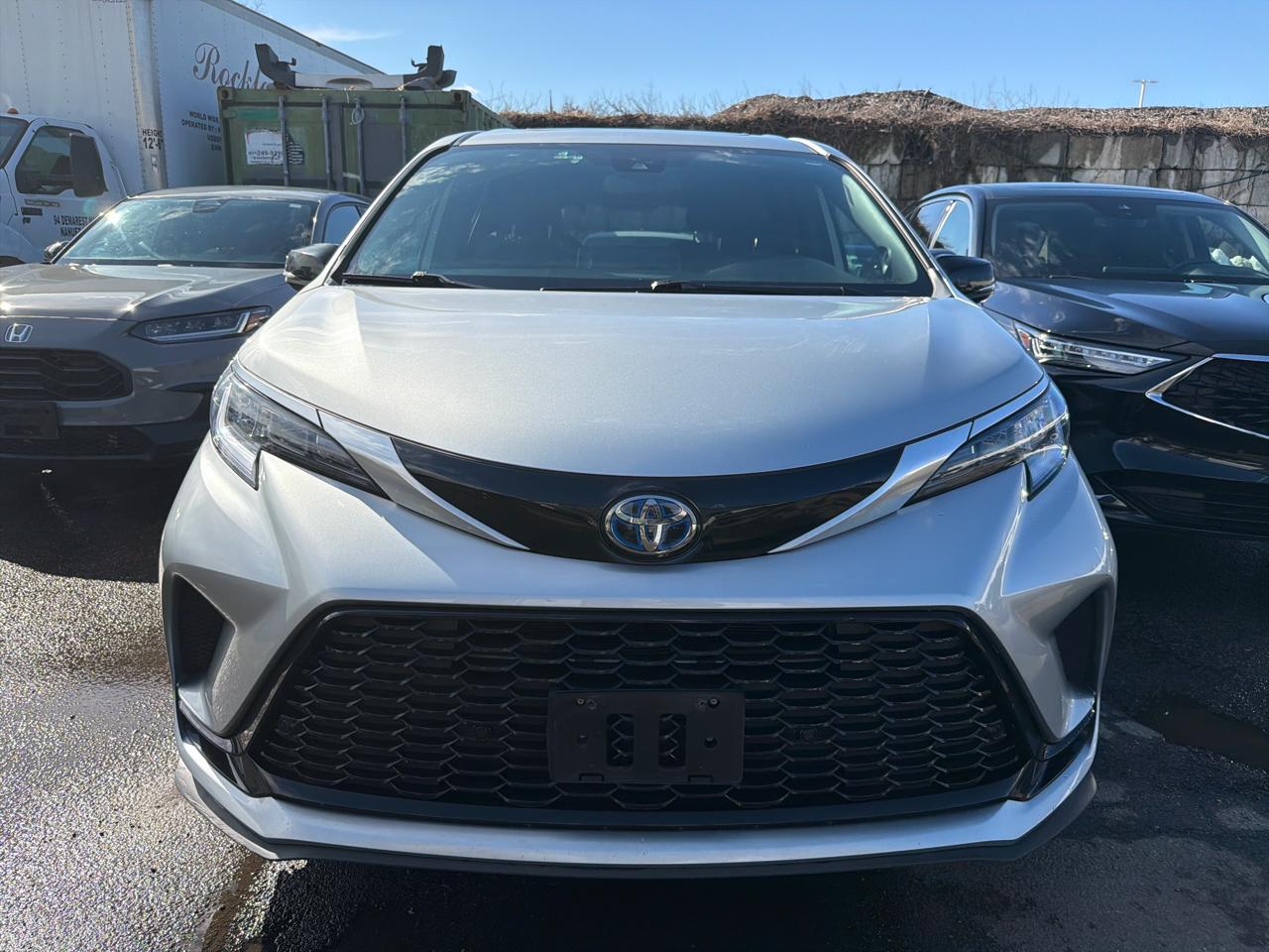 Toyota Sienna XSE 25th Anniversary AWD 7-Passenger (Natl) 2023