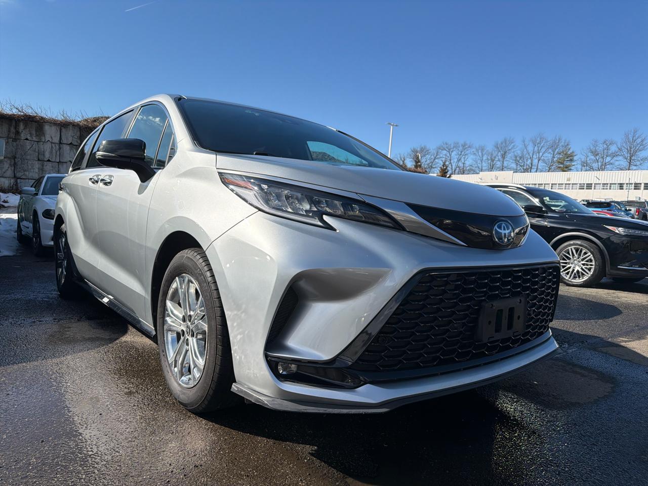 Toyota Sienna XSE 25th Anniversary AWD 7-Passenger (Natl) 2023