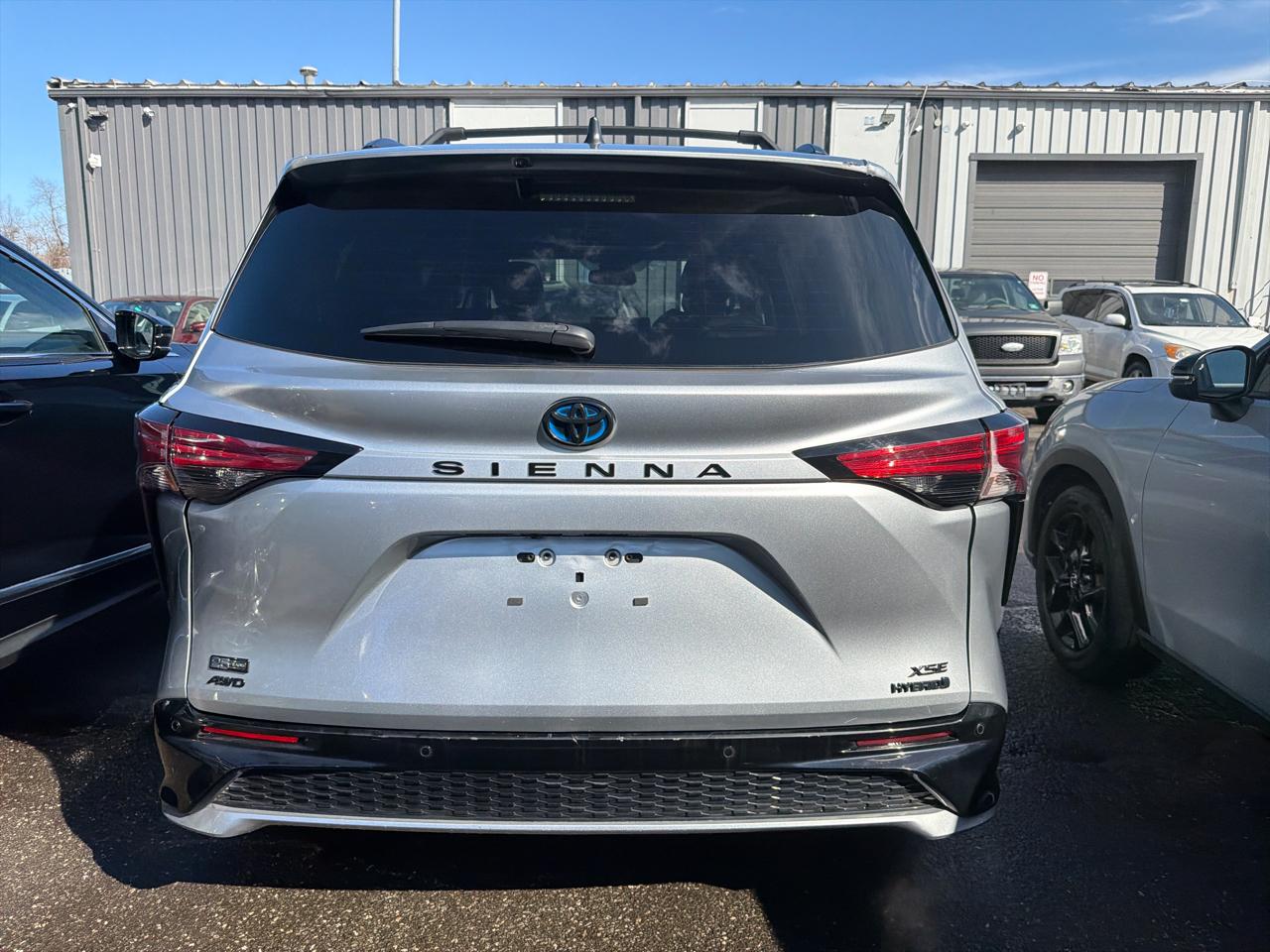 Toyota Sienna XSE 25th Anniversary AWD 7-Passenger (Natl) 2023