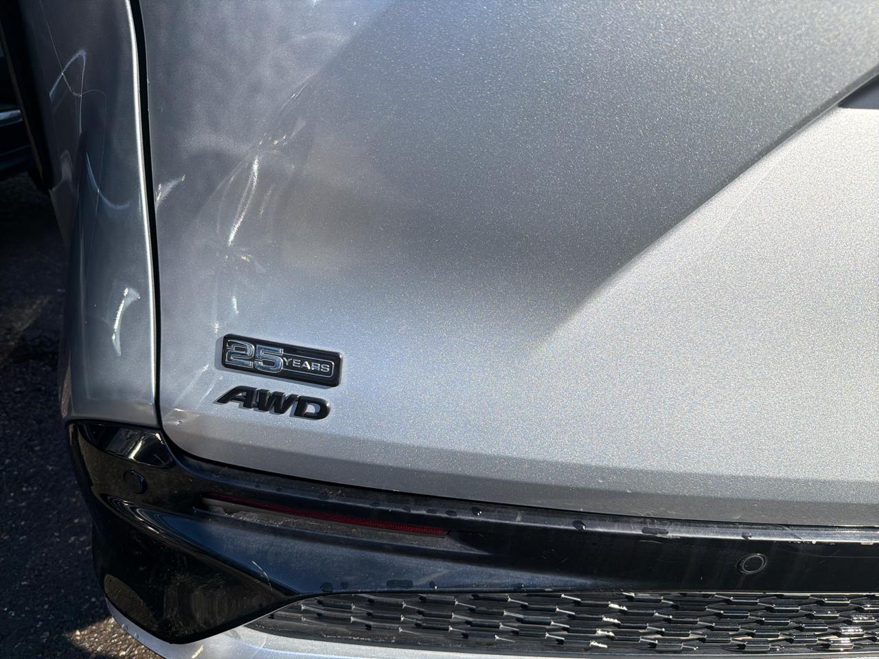 Toyota Sienna XSE 25th Anniversary AWD 7-Passenger (Natl) 2023