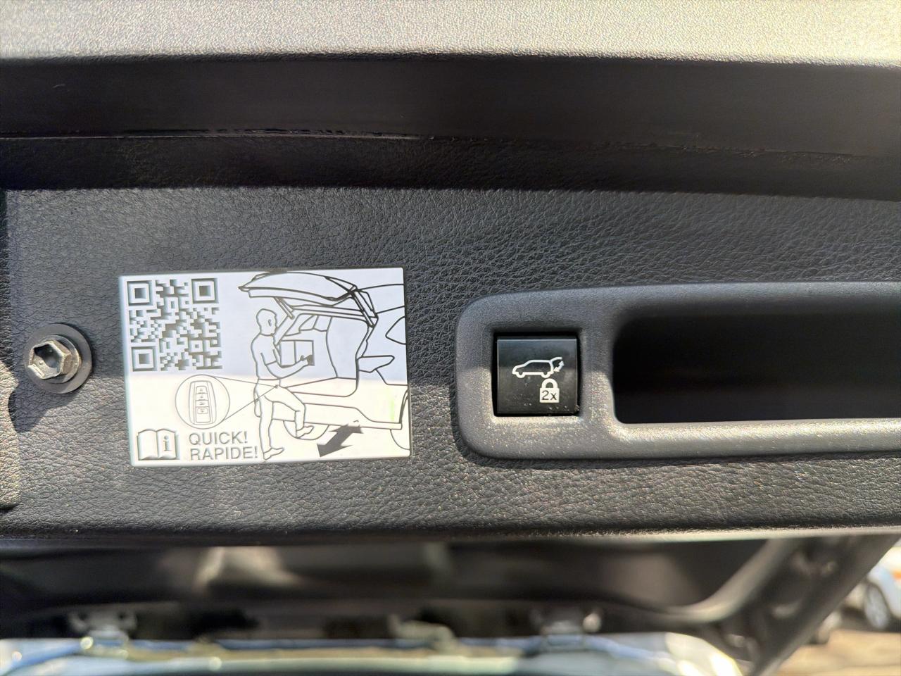 Toyota Sienna XSE 25th Anniversary AWD 7-Passenger (Natl) 2023