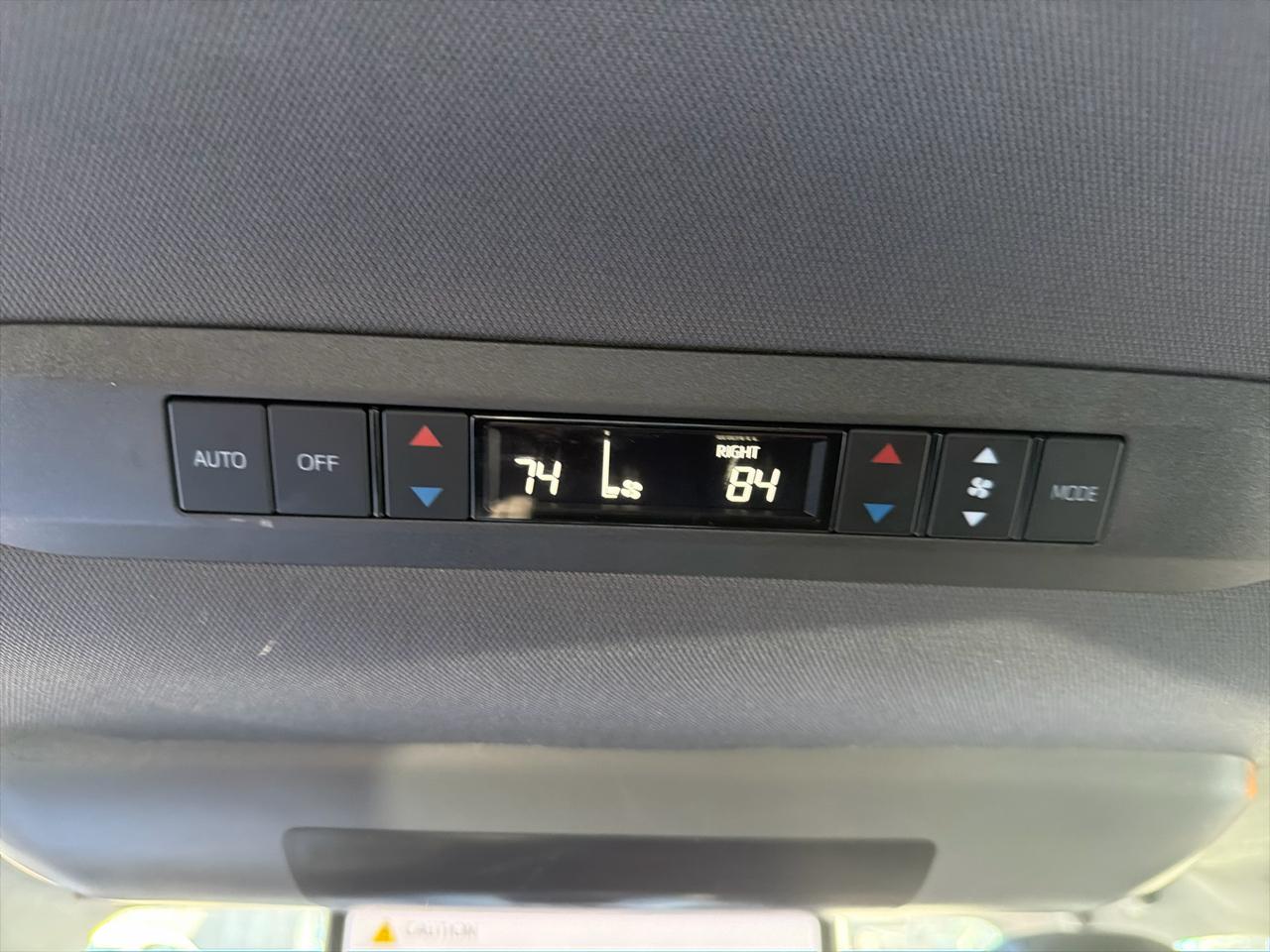 Toyota Sienna XSE 25th Anniversary AWD 7-Passenger (Natl) 2023