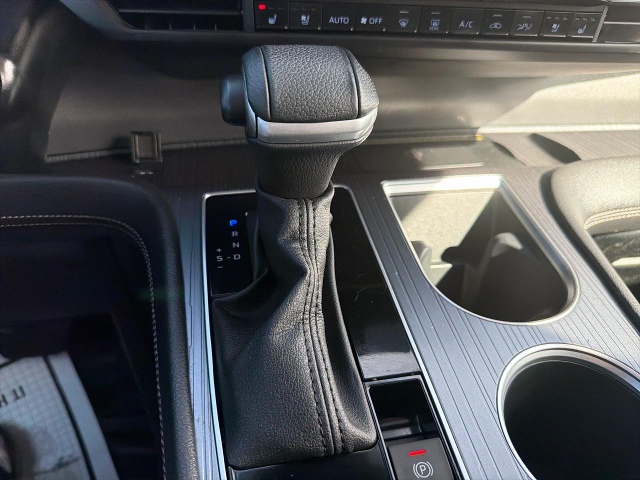 Toyota Sienna XSE 25th Anniversary AWD 7-Passenger (Natl) 2023