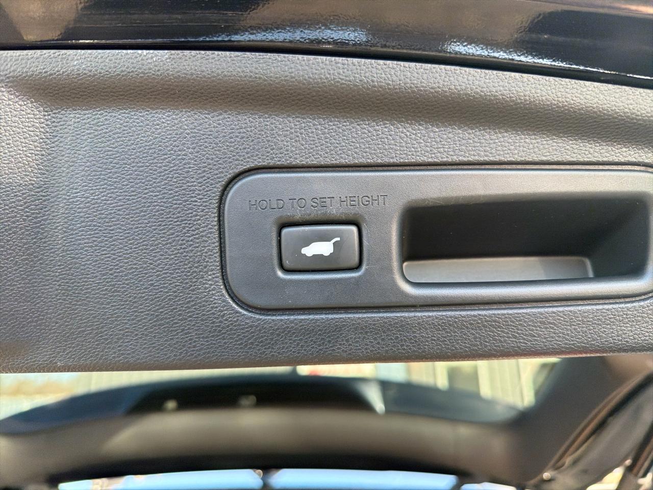 Acura MDX SH-AWD w/Technology Package 2023