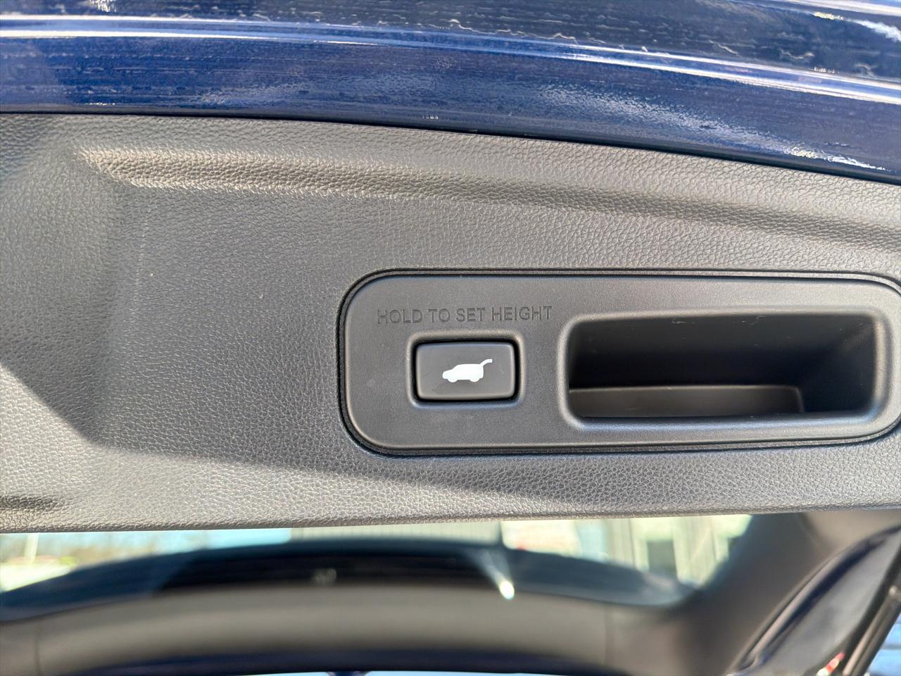 Acura MDX SH-AWD w/Technology Package 2023