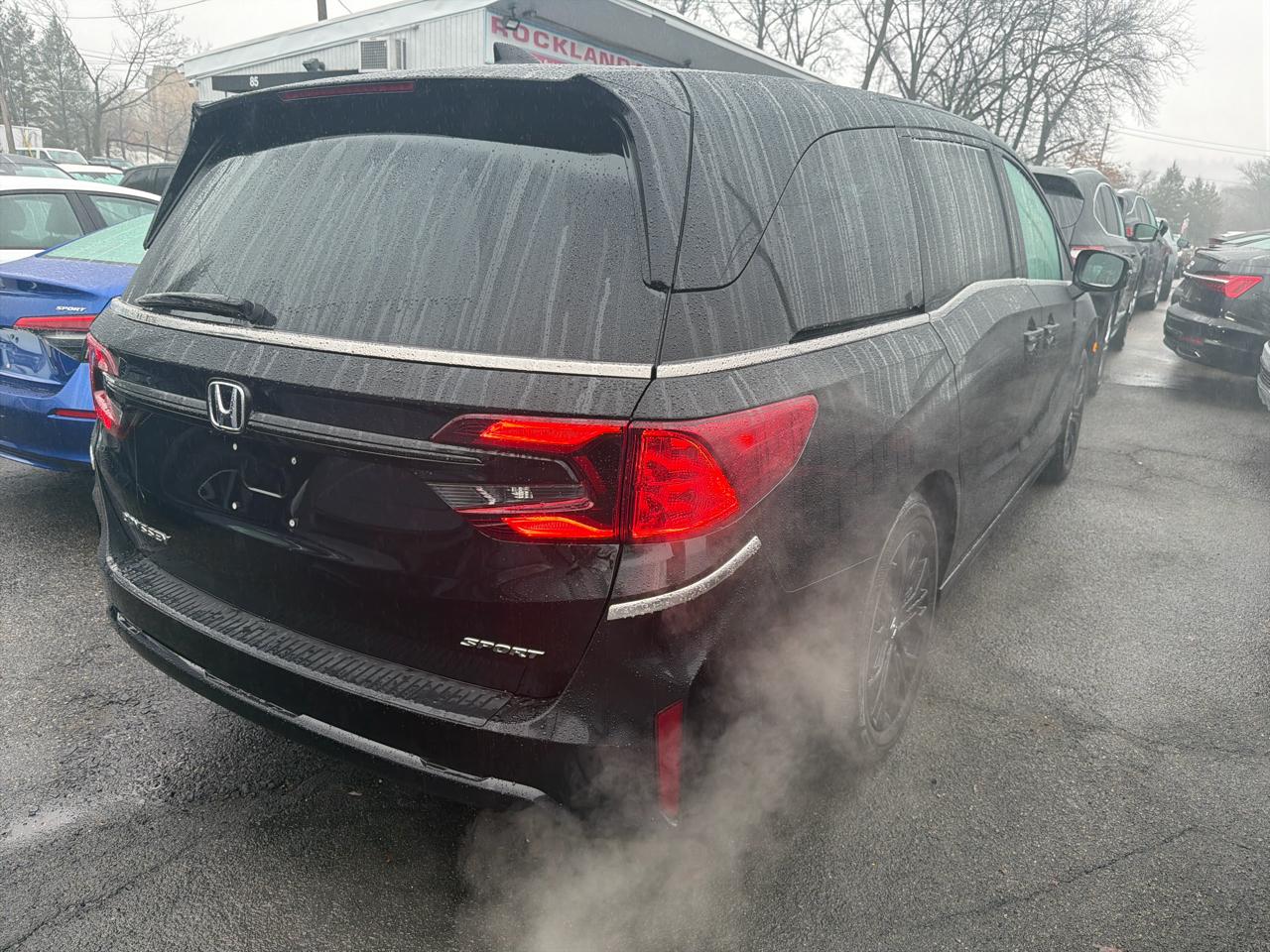 Honda Odyssey Sport-L Auto 2025